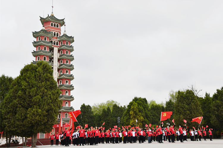 朗誦七律長(zhǎng)征_副本.jpg